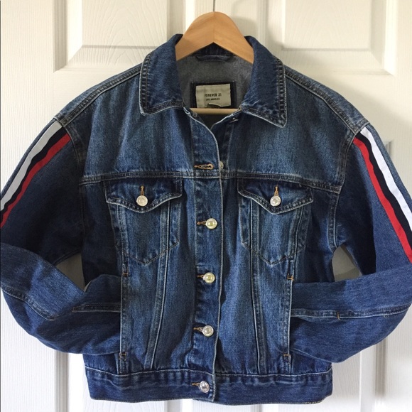 Jean jacket from Forever 21 - Picture 4 of 8